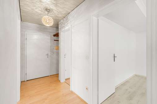 Eingangsbereich - Etagenwohnung in 81827 München mit 84m² kaufen