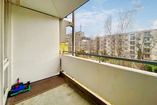 Balkon - Etagenwohnung in 81373 München mit 27m² kaufen