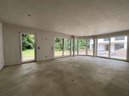 Wohnzimmer Wohnzimmer - Erdgeschosswohnung in 81737 München mit 110m² kaufen