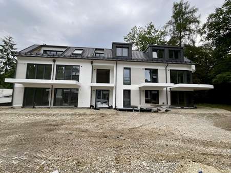 Gartenansicht Gartenansicht - Etagenwohnung in 81737 München mit 116m² kaufen