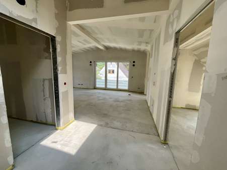 Flur - Dachgeschosswohnung in 81737 München mit 89m² kaufen