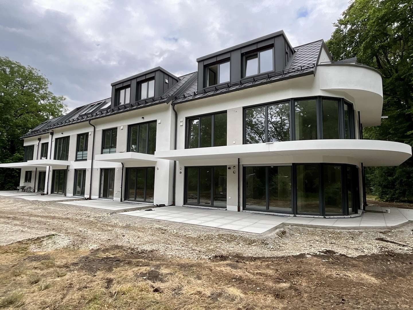 Gartenansicht Rückgebäude Gartenansicht Rückgebäude - Etagenwohnung in 81737 München mit 145m² kaufen