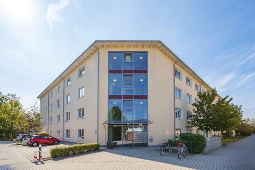 Hauseingang - Etagenwohnung in 82216 Maisach mit 60m² kaufen