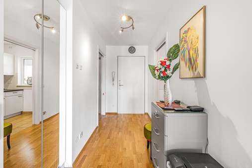 Flur - Etagenwohnung in 82216 Maisach mit 60m² kaufen