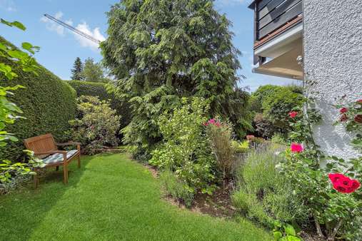 Garten - Doppelhaushälfte in 81827 München mit 136m² kaufen