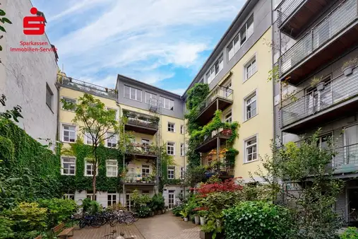 Die perfekte Symbiose: Tradition und Moderne in zentraler und ruhiger Lage im Rückgebäude