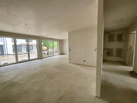 Innenansicht Innenansicht - Erdgeschosswohnung in 81737 München mit 119m² kaufen