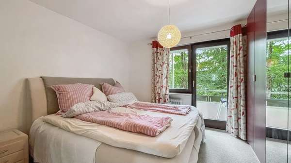 Schlafzimmer - Etagenwohnung in 81673 München mit 80m² kaufen