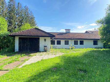 Hausansicht - Einfamilienhaus in 83629 Weyarn mit 232m² kaufen