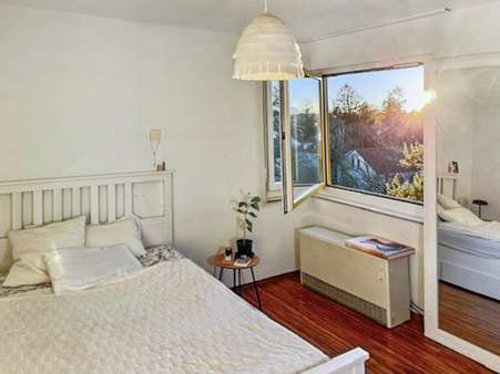 Schlafzimmer - Etagenwohnung in 81375 München mit 85m² kaufen