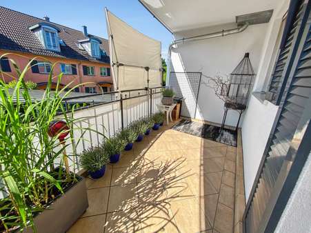 Loggia - Etagenwohnung in 80995 München mit 62m² kaufen