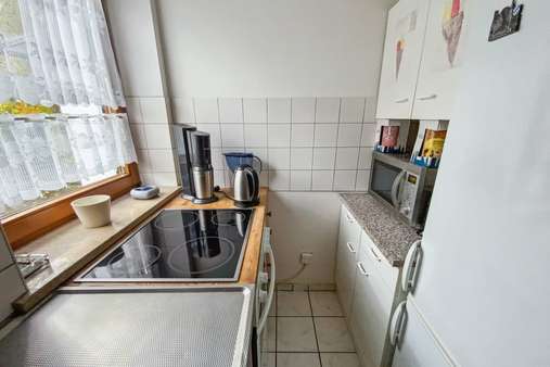 Küche mit Fenster - Erdgeschosswohnung in 82140 Olching mit 32m² kaufen