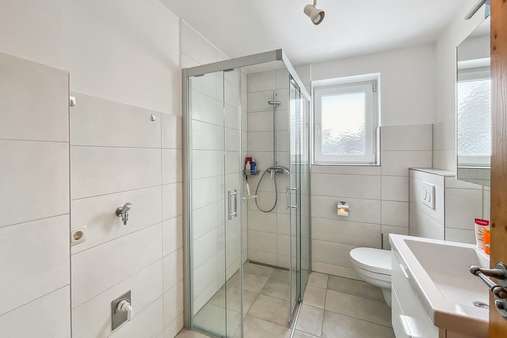 EG Badezimmer - Einfamilienhaus in 82140 Olching mit 120m² kaufen