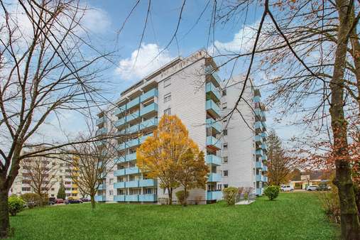 Hausansicht - Etagenwohnung in 82256 Fürstenfeldbruck mit 68m² kaufen