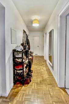 Flur Flur - Etagenwohnung in 81677 München mit 81m² kaufen