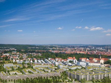 Aussicht -  in 93049 Regensburg mit 500m² günstig mieten