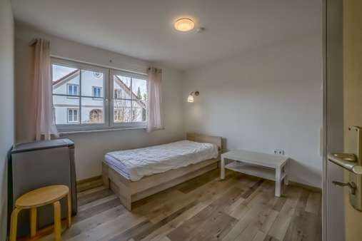 Schlafzimmer - Zweifamilienhaus in 85656 Buch mit 185m² kaufen