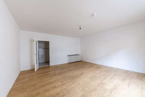 Wohnraum - Etagenwohnung in 81541 München mit 37m² kaufen