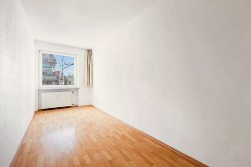 Arbeit oder Kinderzimmer - Etagenwohnung in 80686 München mit 130m² kaufen