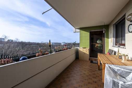 Balkon - Etagenwohnung in 80796 München mit 106m² kaufen