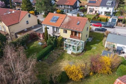 Hausansicht - Doppelhaushälfte in 81929 München mit 90m² kaufen