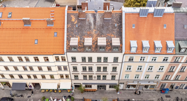 DENKMALGESCHÜTZTES MEHRFAMILIENHAUS
AM GÄRTNERPLATZ