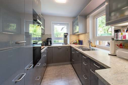 Küche - Doppelhaushälfte in 81249 München mit 126m² kaufen