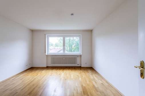 Schlafzimmer 1 - Etagenwohnung in 82031 Grünwald mit 105m² kaufen