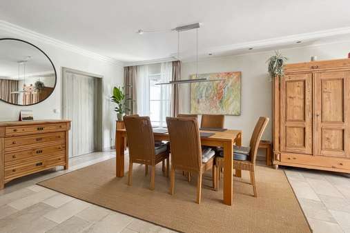Essbereich Essbereich - Reiheneckhaus in 81827 München mit 205m² kaufen