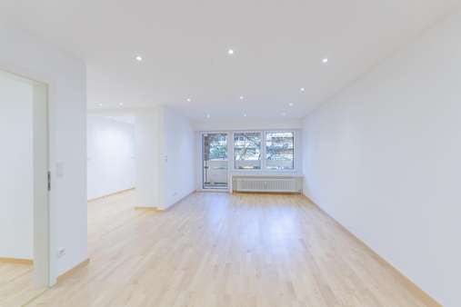Wohnbereich - Erdgeschosswohnung in 81241 München mit 83m² kaufen