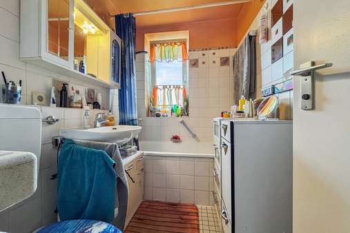 Badezimmer - Etagenwohnung in 85540 Haar mit 59m² kaufen