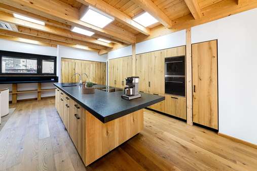 Hochwertige Einbauküche Hochwertige Einbauküche - Einfamilienhaus in 80686 München mit 147m² kaufen