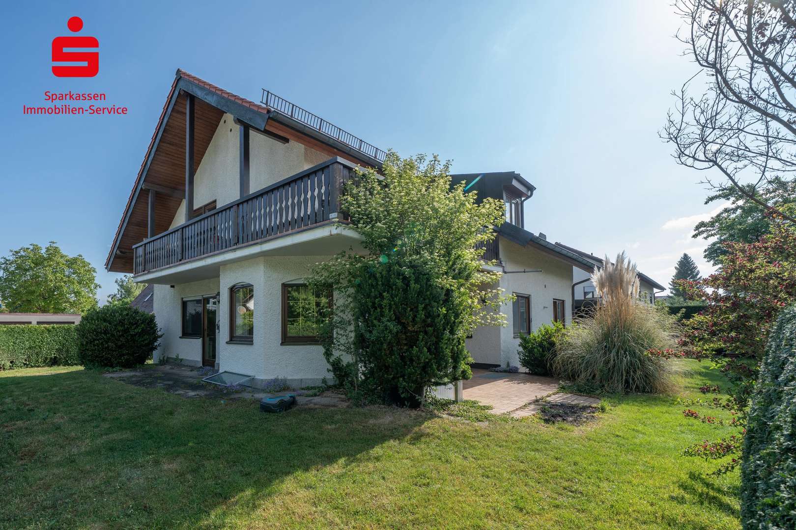 Hausansicht - Zweifamilienhaus in 80937 München mit 219m² kaufen