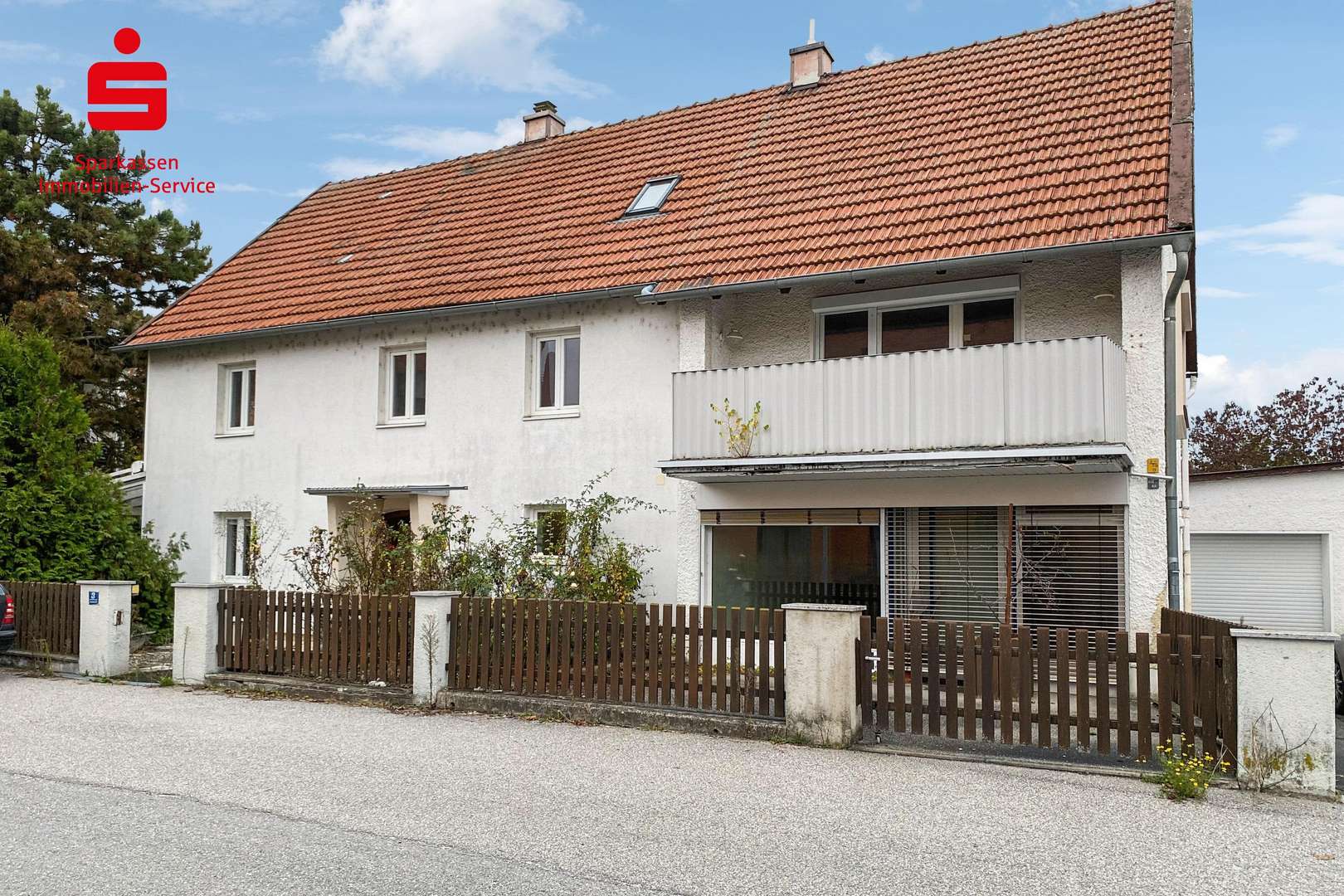 Hausansicht - Einfamilienhaus in 84130 Dingolfing mit 205m² kaufen