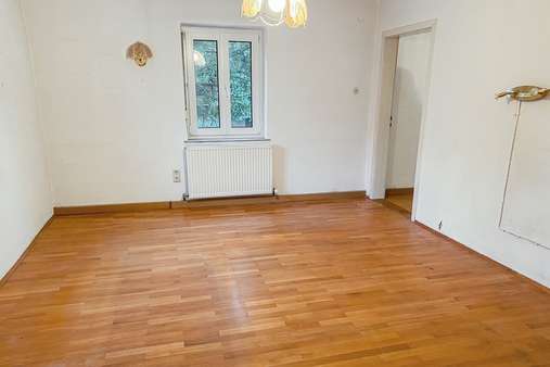 Schlafzimmer 1 - Einfamilienhaus in 84130 Dingolfing mit 205m² kaufen