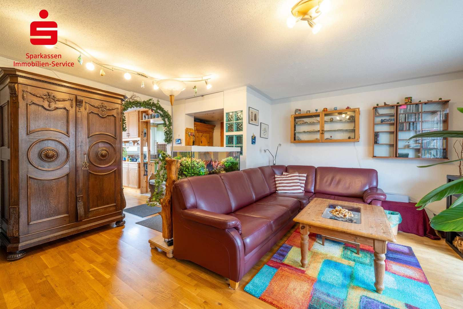 Wohnzimmer - Etagenwohnung in 81549 München mit 96m² kaufen