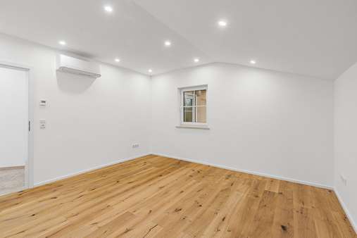 Schlafzimmer - Etagenwohnung in 83233 Bernau mit 104m² kaufen