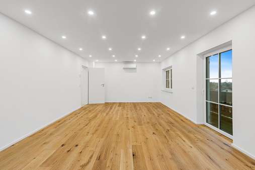 Wohnzimmer - Etagenwohnung in 83233 Bernau mit 104m² kaufen
