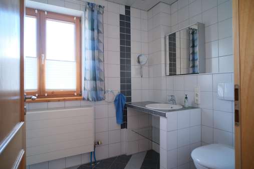 Bad 1.OG Bad 1.OG - Reihenmittelhaus in 85560 Ebersberg mit 119m² kaufen