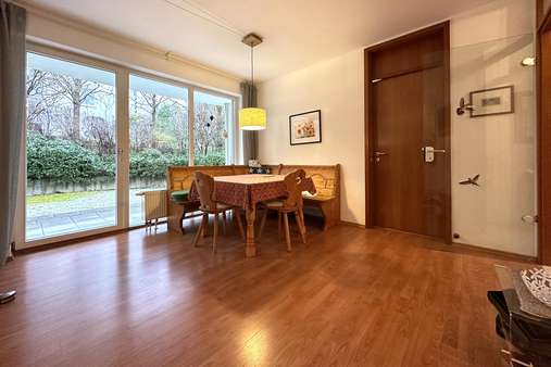 Esszimmer - Erdgeschosswohnung in 82340 Feldafing mit 69m² mieten