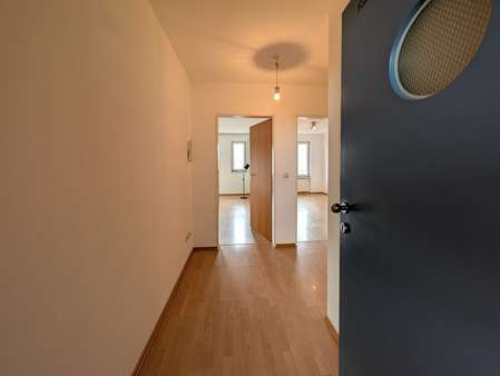 Herzlich Willkommen - Etagenwohnung in 85635 Höhenkirchen-Siegertsbrunn mit 50m² kaufen