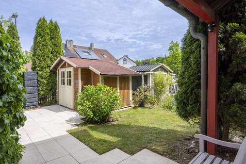 Hauseingang Blickwechsel - Reiheneckhaus in 85630 Grasbrunn mit 125m² kaufen
