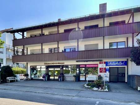 Straßenansicht Straßenansicht - Mehrfamilienhaus in 82205 Gilching mit 478m² kaufen