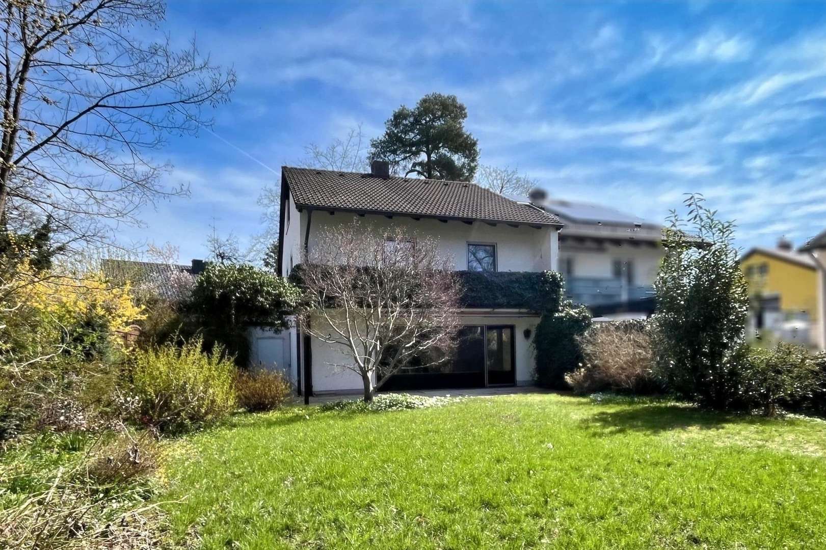 Ansicht Garten - Doppelhaushälfte in 85598 Baldham mit 148m² kaufen