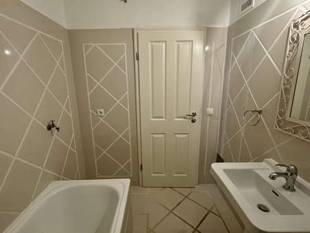 Badezimmer - Erdgeschosswohnung in 85521 Ottobrunn mit 35m² mieten