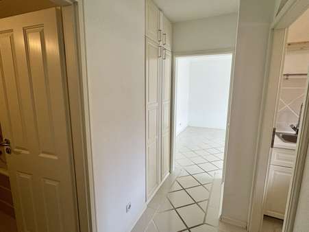 Diele - Erdgeschosswohnung in 85521 Ottobrunn mit 35m² mieten