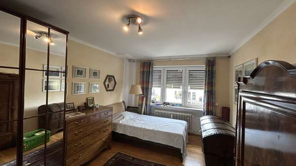 Schlafzimmer - Etagenwohnung in 82152 Krailling mit 62m² kaufen