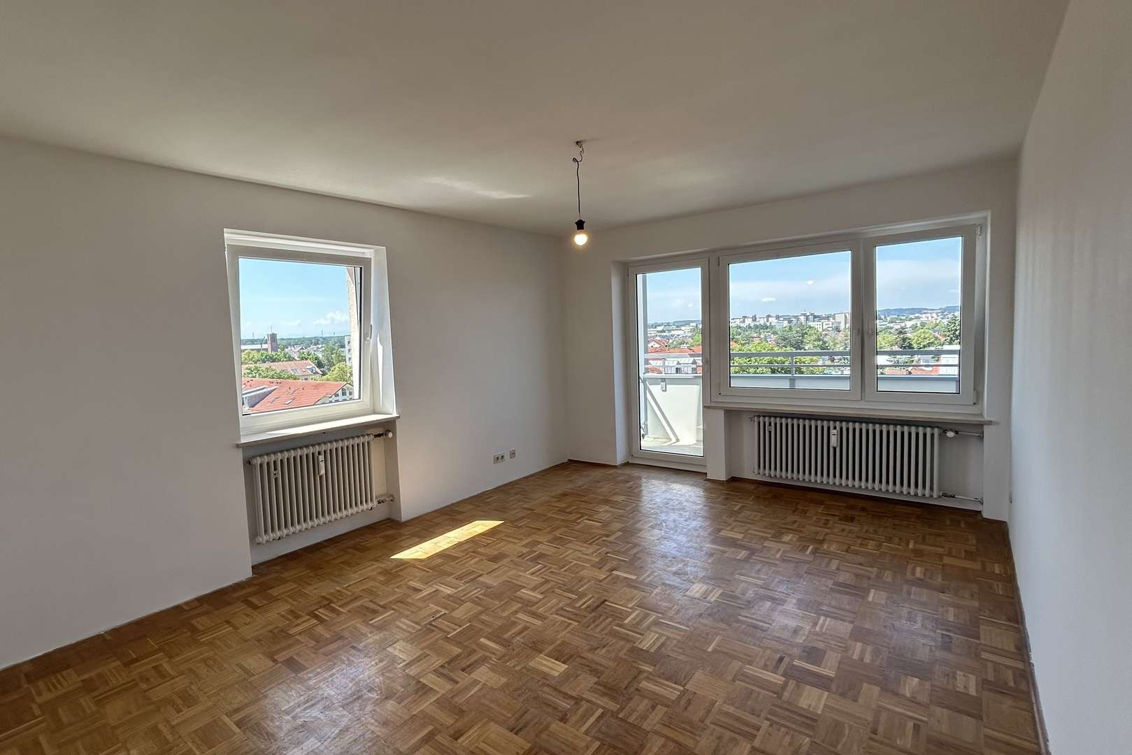 Wohnzimmer Wohnzimmer - Etagenwohnung in 82110 Germering mit 82m² kaufen