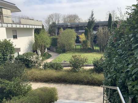 Zugang zum Haus - Erdgeschosswohnung in 82067 Ebenhausen mit 61m² kaufen