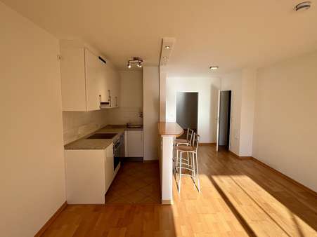 Wohn-/ Essbereich - Erdgeschosswohnung in 85604 Zorneding mit 58m² mieten